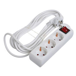 Удлинитель Luazon Lighting, 3 розетки, 5 м, 6 А, 1300 Вт, 3×0.75 мм2, с заземлением, с выключателем, белый