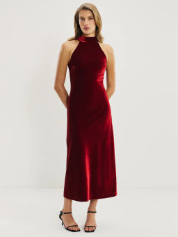 Платье из бархата с воротником халтер / Zarina