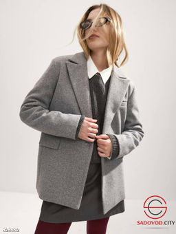 Пиджак пальто на пуговицах