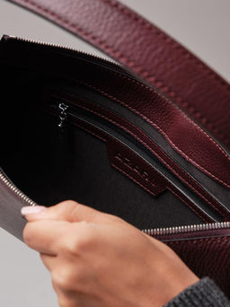 Сумка багет Azaro 31200 зимняя вишня