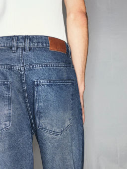 Джинсы wide leg с эффектом стирки / Zarina  фото 6