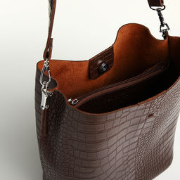 Сумка женская TEXTURA на магните, 24×14×29 см, коричневая