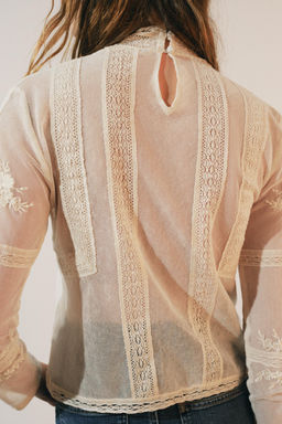 ZW COLLECTION ROMANTIC LACE BLOUSE - Zara фото 3