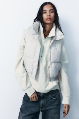 RUBBERISED PADDED CROP GILET - Zara фото 2