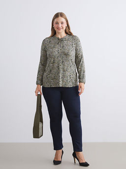 Ba?lamal? Yaka Desenli Bluz