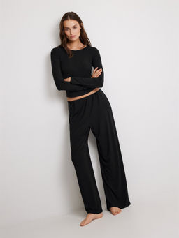 Infinity / Брюки жен. Krafta черный