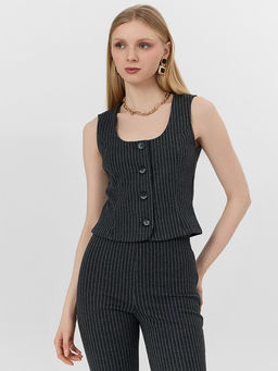 Жилет женский в полоску