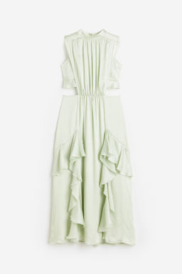 Vestido de sat?n con volantes