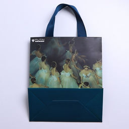 Пакет подарочный ламинированный вертикальный «Грация», ML 23×27×11.5 см