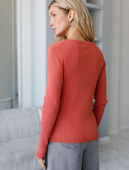 Джемпер тонкой вязки из вискозы с нейлоном