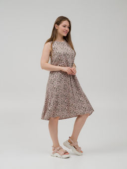 Легкое струящееся платье с карманами пудровый - Odis фото 6