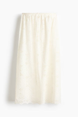 Falda playera con bordado ingl?s