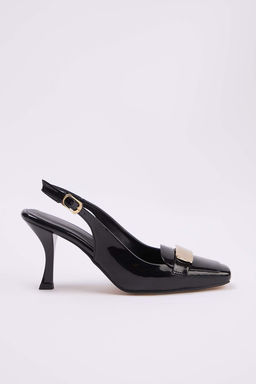 Siyah Rugan Toka Detayl? 8,5 cm Kad?n Klasik Topuklu Ayakkab? TAKSS26TO00038