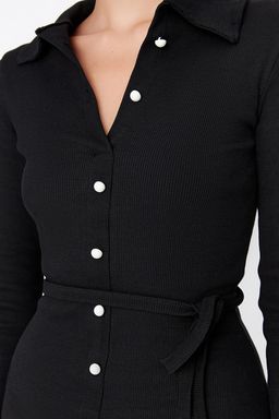 Trendyolmilla Siyah Vucuda Oturan Uzun Kol Polo Yaka Fitilli Dugmeli Esnek Midi Orme Elbise TWOAW23EL00115 фото 8