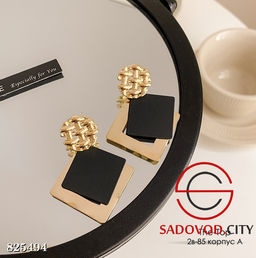 Серьги с чёрным квадратом