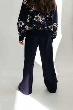 Костюм Данара(брюки+свитшот),цвет Т.Синий(букет), Футер 74%х/б 20%пэ 6%л - 5+ фото 2