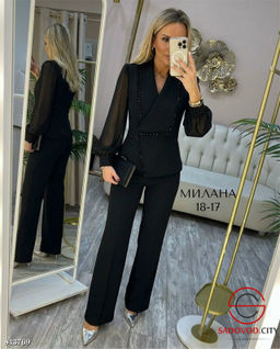 Классический женский костюм