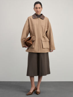 Куртка с накладными карманами и акцентным воротником / Zarina  фото 9