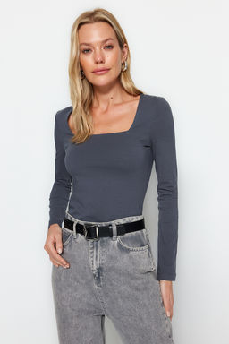 Antrasit Pamuklu Kare Yaka Regular Fit Orme Bluz TWOAW24BZ00016