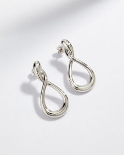 Стильные серьги