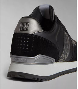 Кроссовки женские