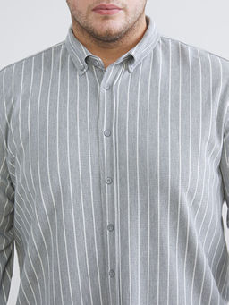 B?y?k Beden Slim Fit Uzun Kollu ?izgili Erkek G?mlek