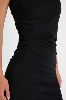 Облегающее платье миди без рукавов из тюля с полуводолазкой и полуводолазкой - Defacto фото 4