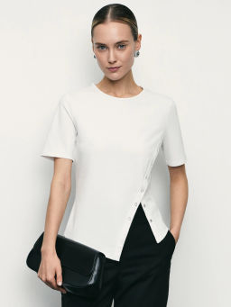 Футболка ассиметричного кроя на кнопках / Zarina