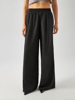 10200460039 Брюки жен. Rocky черный - Concept club фото 2