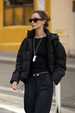 SHORT WATER-REPELLENT AND WINDPROOF HOODED ANORAK - Zara фото 3
