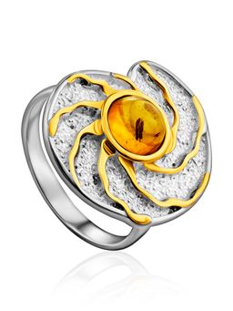Кольцо из серебра с золочением, украшенное янтарём Ракушка