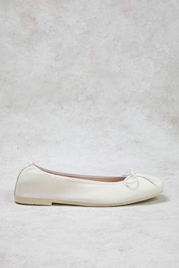 Trendyol Shoes Beyaz Fiyonklu Katlanabilir Esnek Taban Kad?n Babet TAKSS25BE00016 - Trendyolmilla фото 4