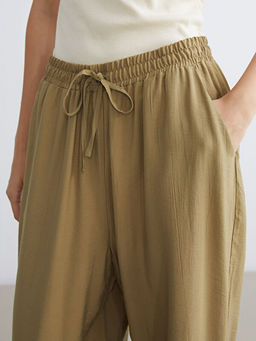 Beli Lastikli Geni? Pa?a Kad?n Pantolon