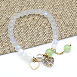 Браслет с подвесками из опала искусственного и кварцем шарик 6мм цв.красный, 17см - Радуга камня фото 5