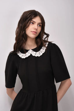 Черное платье-мини с воротником «Питер Пэн»