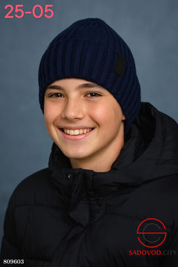 Шапки для зимы, внутри подкладка на флисе