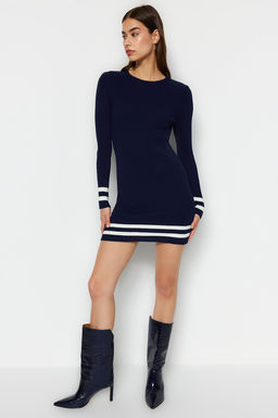 TRENDYOLMILLA Siyah Mini Triko Etek Ucu Cizgili Elbise TWOAW20EL1274  фото 3