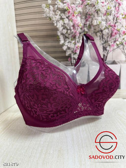 Бюстгальтер с тонким поролоном