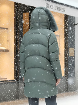 Пальто куртка зимнее утепленное с мехом и капюшоном Бренд: Visdeer  фото 19