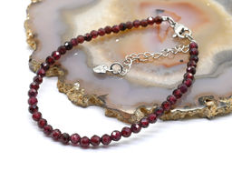 Браслет из граната шарик граненый 3мм, 17см Радуга камня