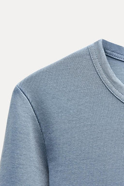LONG SLEEVE WASHED EFFECT RIBBED T-SHIRT - Zara фото 30