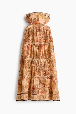 Vestido bandeau escalonado