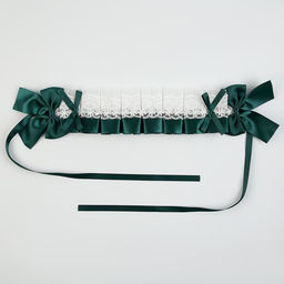 Карнавальная повязка Лолита, зелёная с белым кружевом