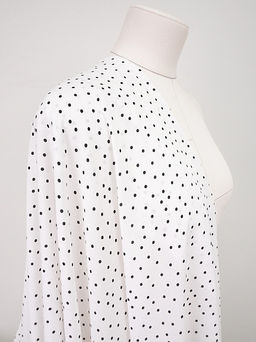 Штапель Россыпь черного гороха (3.5мм) цв.белый, ш.1.45м, вискоза-100%, 90гр/м.кв - Купава фото 2