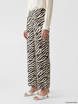 Beli Lastikli Zebra Desenli Kad?n Pantolon