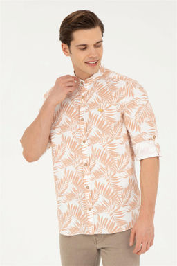 Мужская рубашка светло-коричневого цвета с длинным рукавом