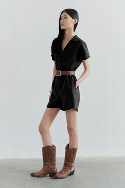 TRENDYOLMILLA Limited Edition Haki Beli Lastikli Fermuar Detayl? Modal Mini Dokuma Tulum TWOSS25TU00026