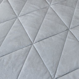 Велюровое покрывало в клетку и две наволочки OVL038 240*260/50-70 2 шт - Ситрейд фото 4