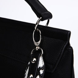 Сумка женская TEXTURA, мессенджер, средний размер, цвет чёрный  фото 4