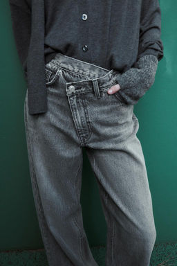 HIGH-WAIST TRF WIDE-LEG JEANS WITH CROSSOVER WAISTBAND - Zara фото 35